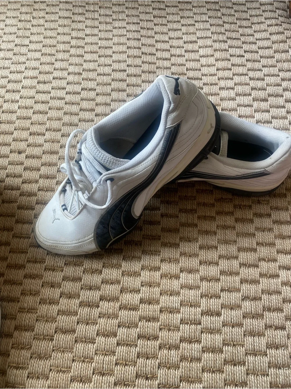 Puma Men’s White and Black Athletic Trainers
